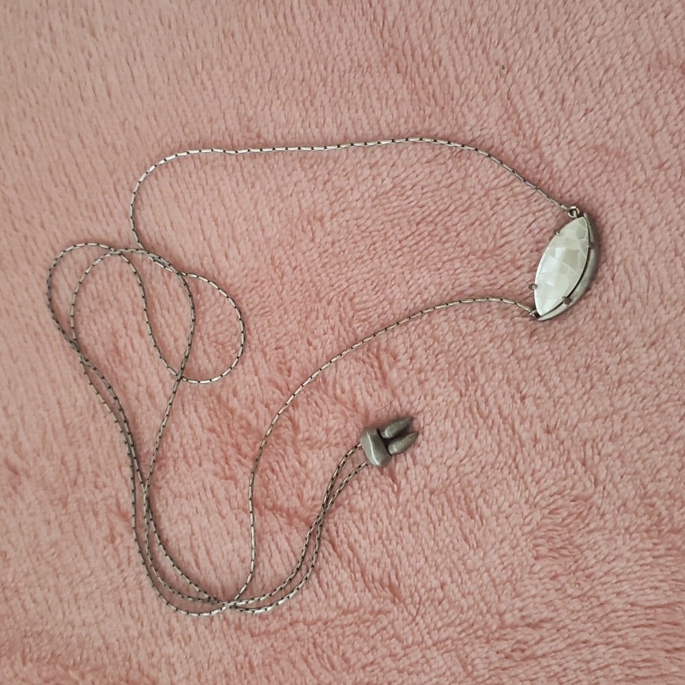 Kendra scott necklace